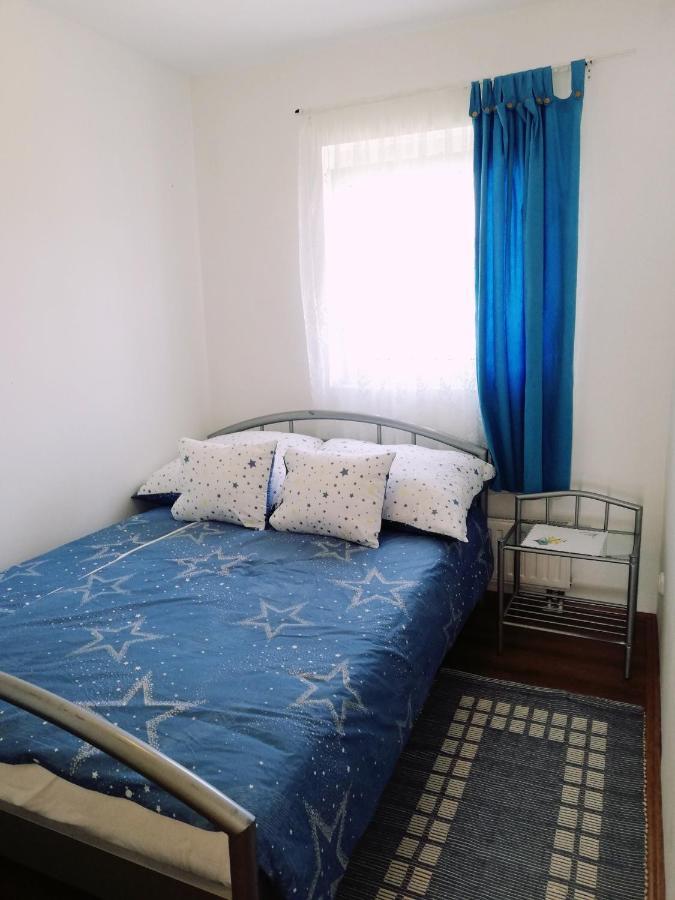 Happy Home Apartman เจเนชดิแอช ภายนอก รูปภาพ