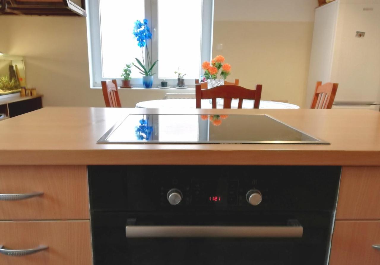 Happy Home Apartman เจเนชดิแอช ภายนอก รูปภาพ